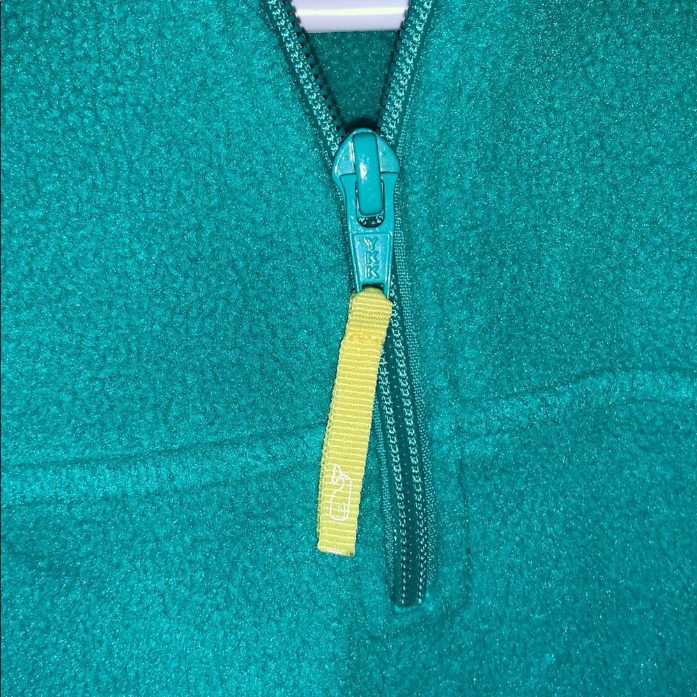 Vineyard Vines Quarter Zip - Women’s size Medium - Picture 3 of 5